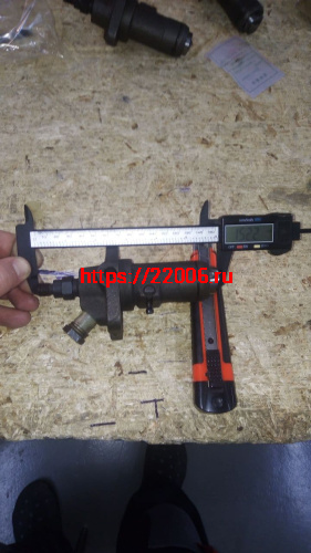 Насос топливный для двигателя R185, R190, R192 фото 2