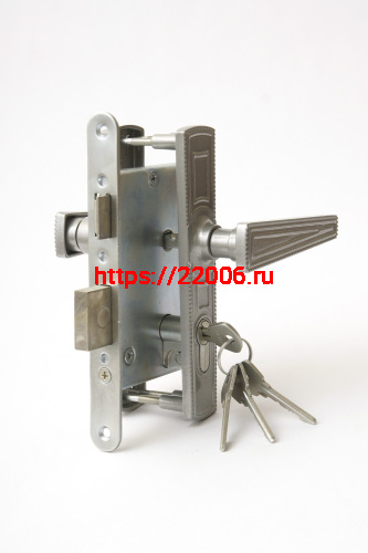 Замок Zenit (Зенит) врезной цилиндровый с защёлкой в комплекте с ручкой ЗВ4-3.01 (никель), 4 кл. Замок Zenit (Зенит) врезной цилиндровый с защёлкой в комплекте с ручкой ЗВ4-3.01 (никель), 4 кл.