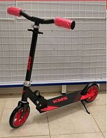 Самокат KMS SK-095 (от 9ти лет,колеса 170мм, руль с регул, складной, с подножкой)черн/красный